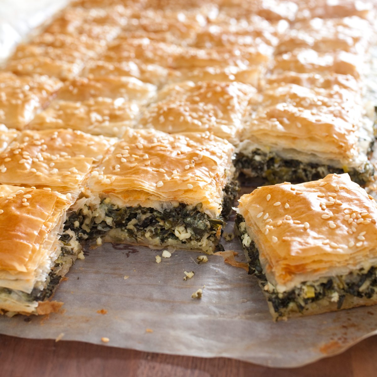 Зеляница (слоеный пирог с сыром и шпинатом)................................