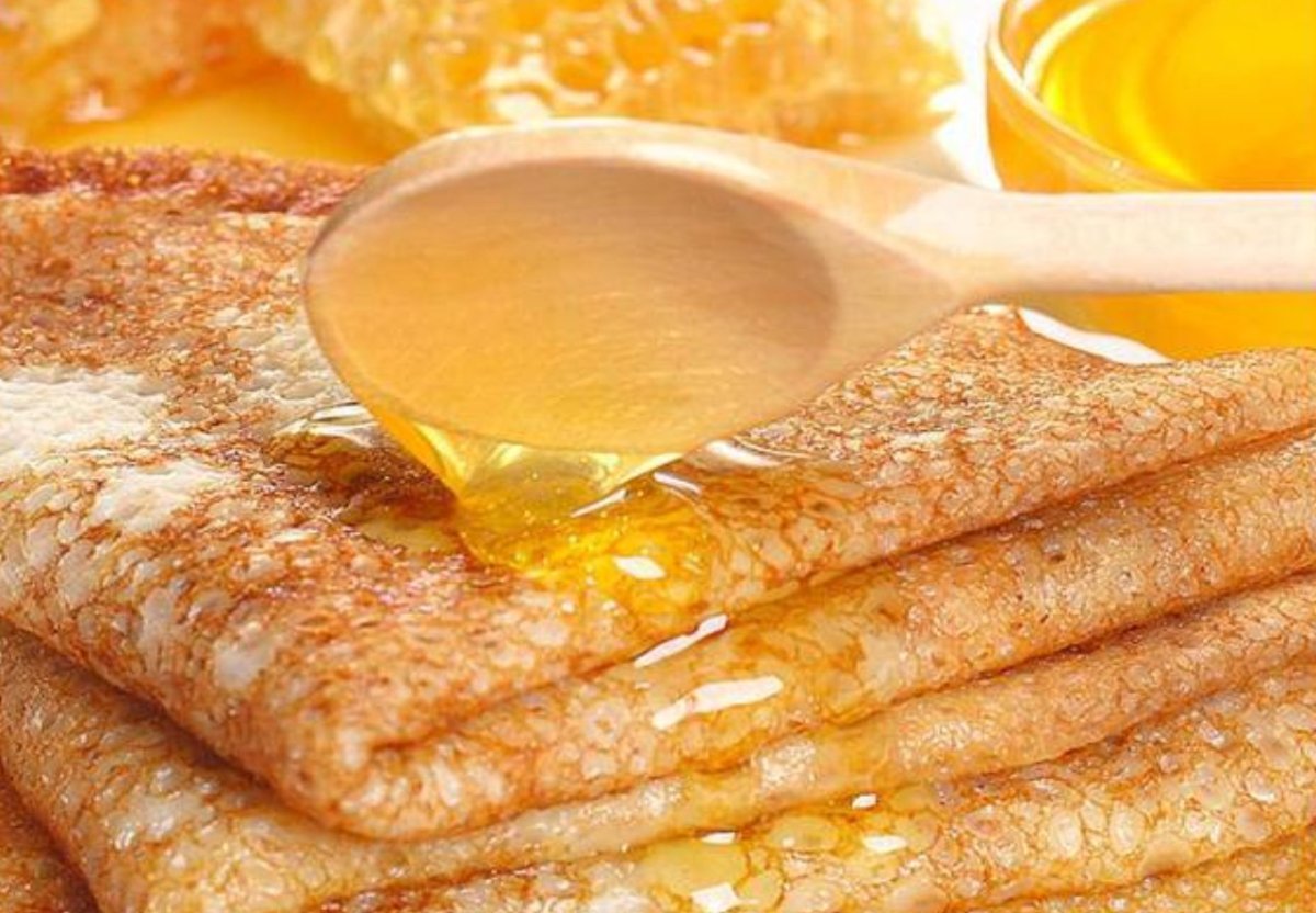Блины на молоке с дырочками тонкие