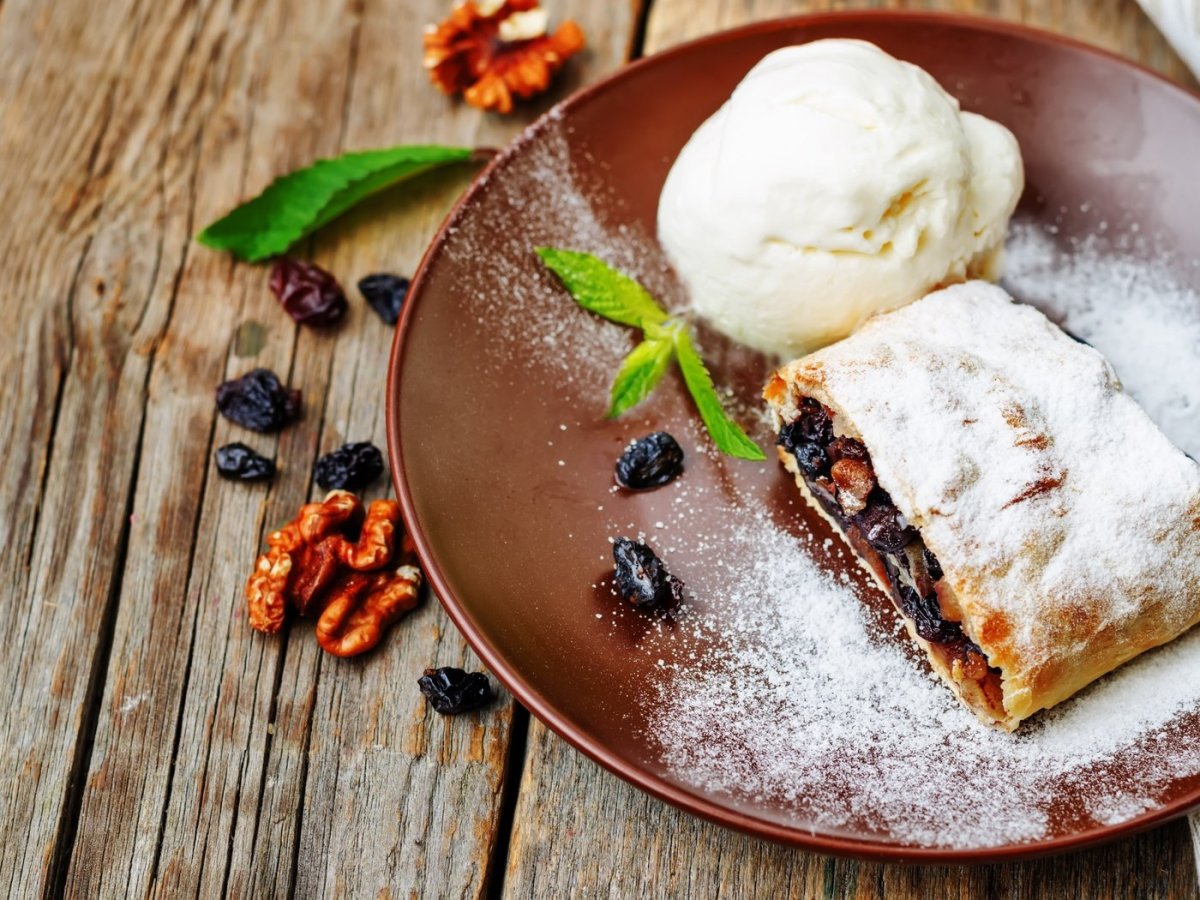 Яблочный штрудель (Apfelstrudel)