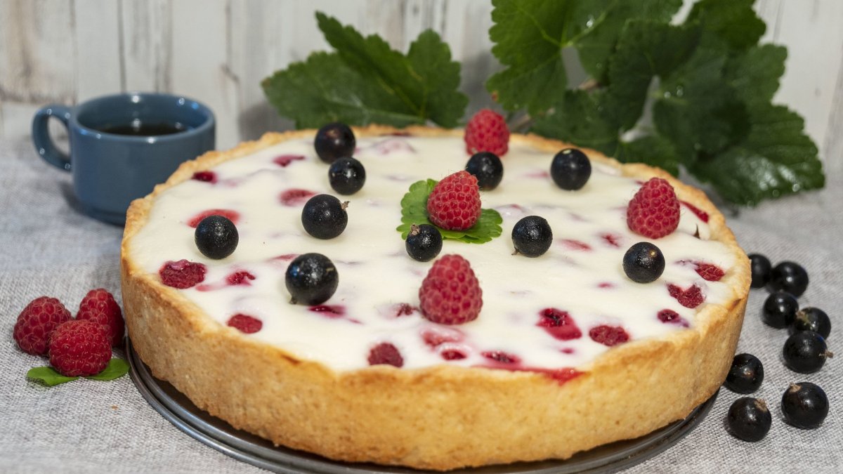 Пирог с клубникой