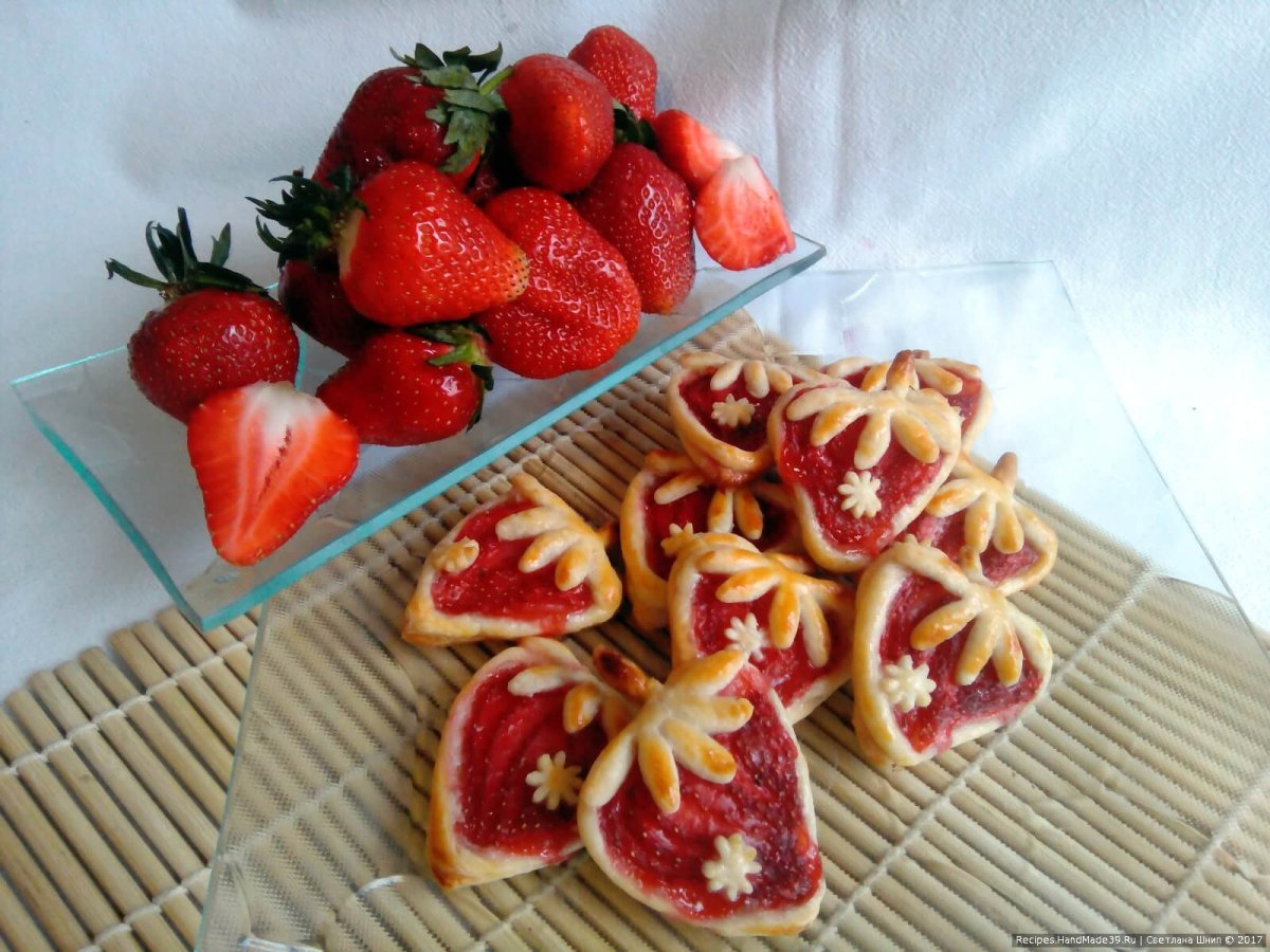 Печенье с клубникой