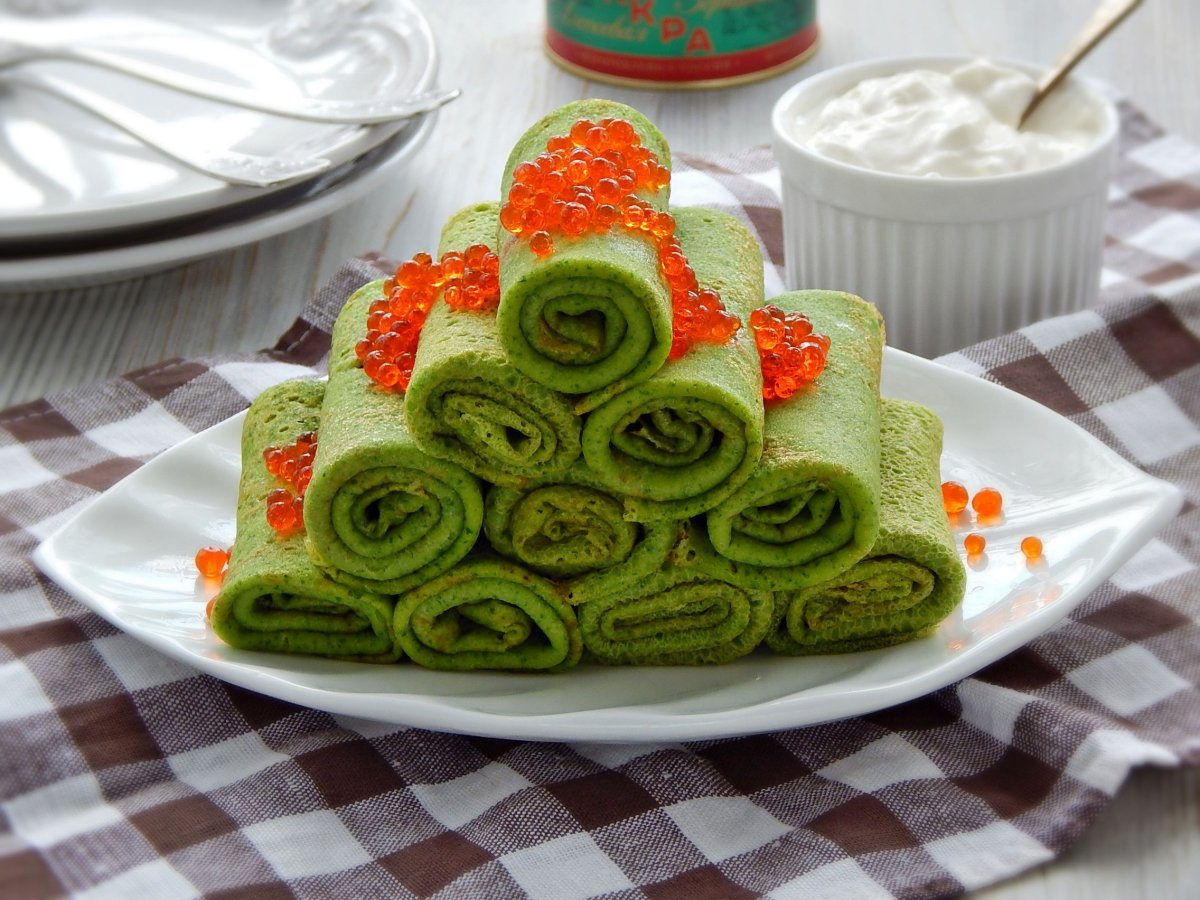 Шпинатные блинчики с начинкой