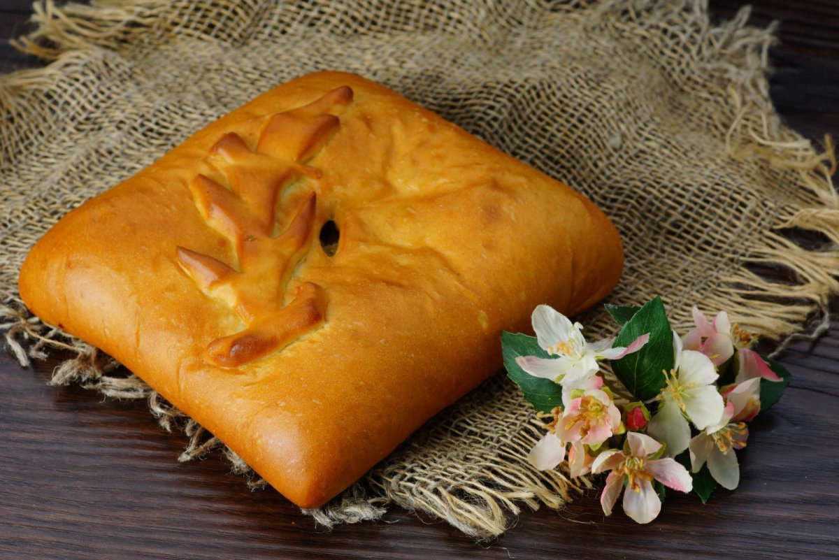 Пирог с капустой и яйцом