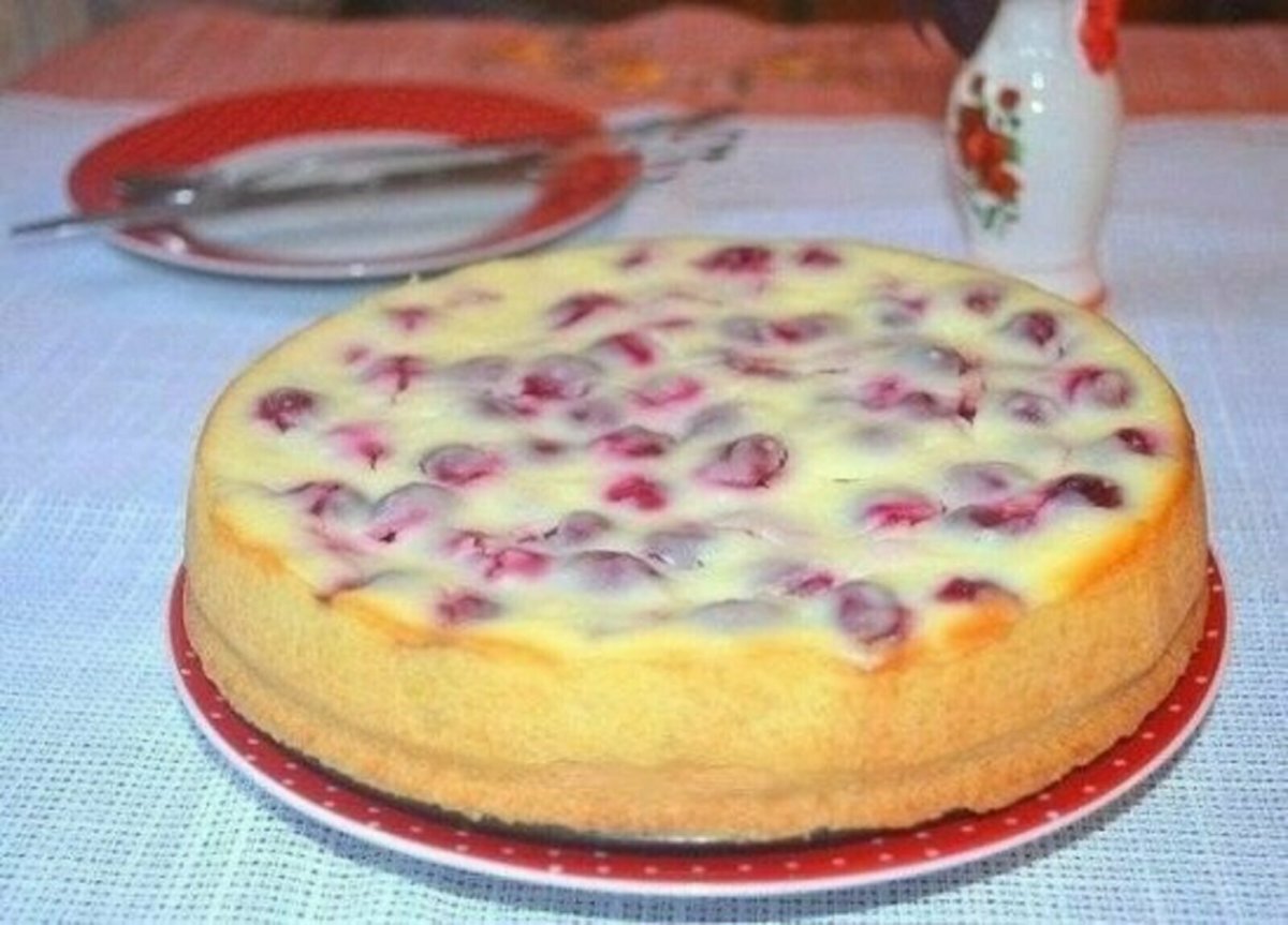 Торт вишневый каприз