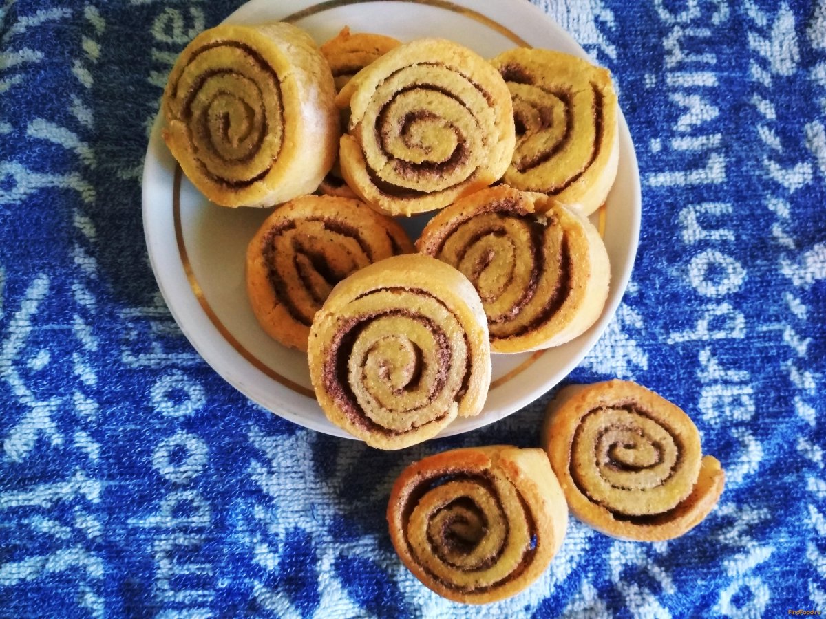 Булочка с корицей