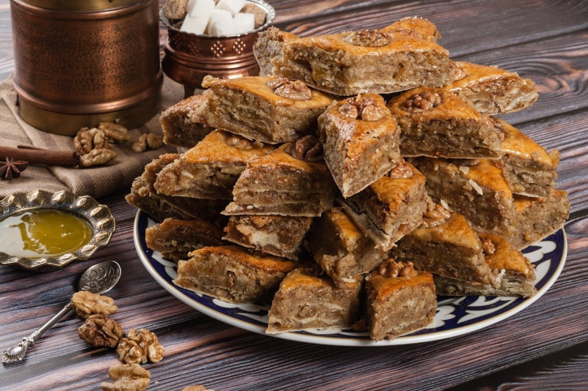 Рахат лукум, нуга, пахлава