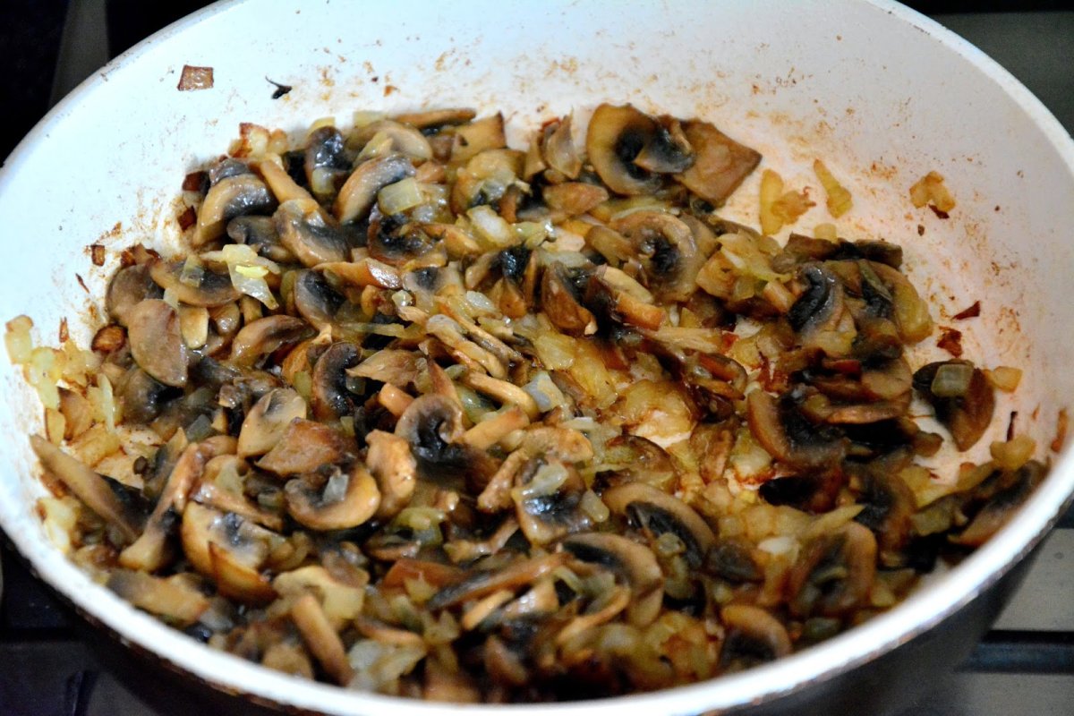 Песочный пирог с грибами