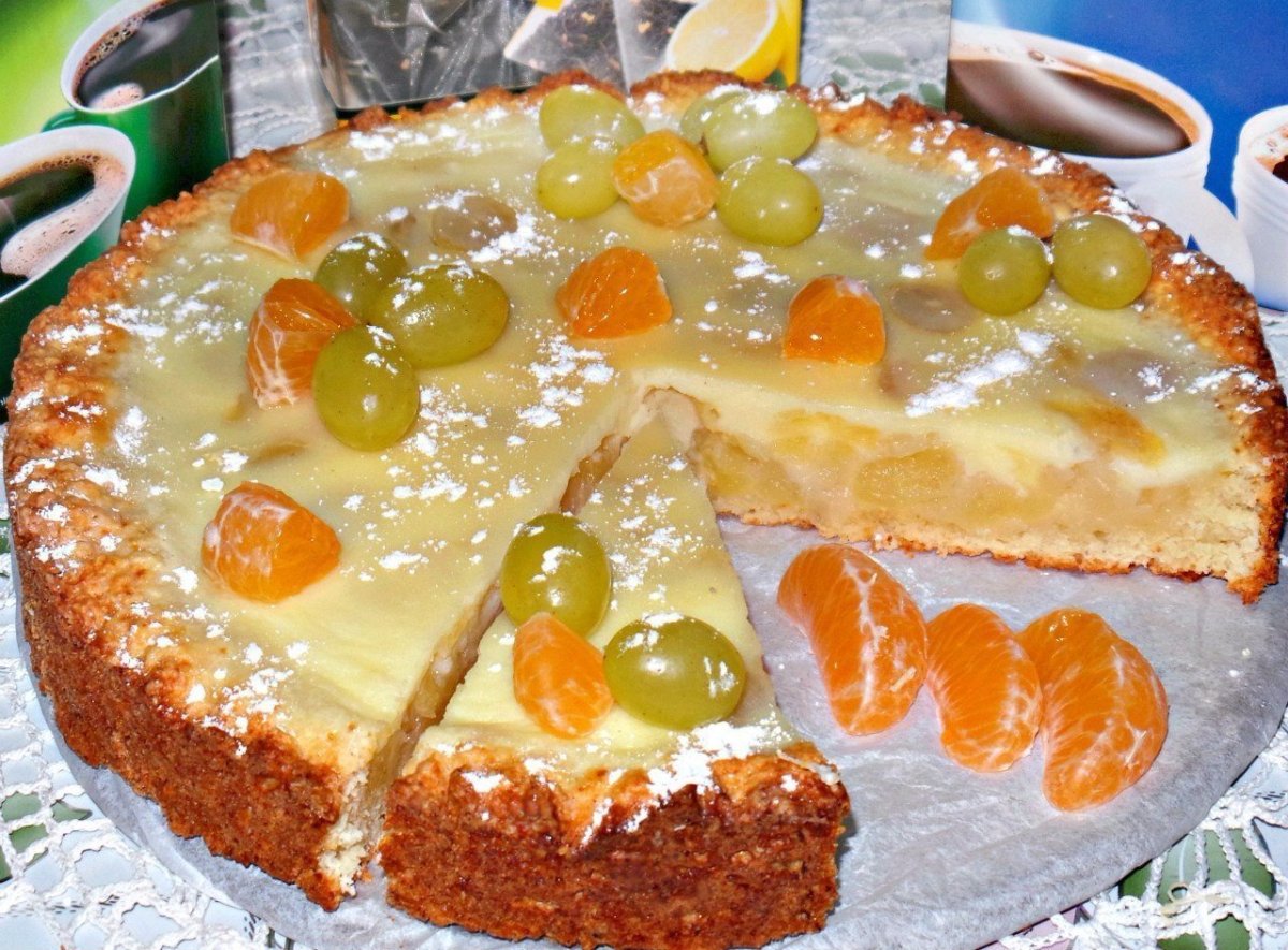 Пирог с консервой и картошкой