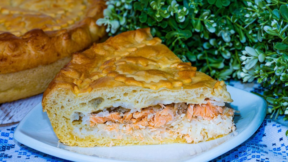 Сибирский рыбный пирог