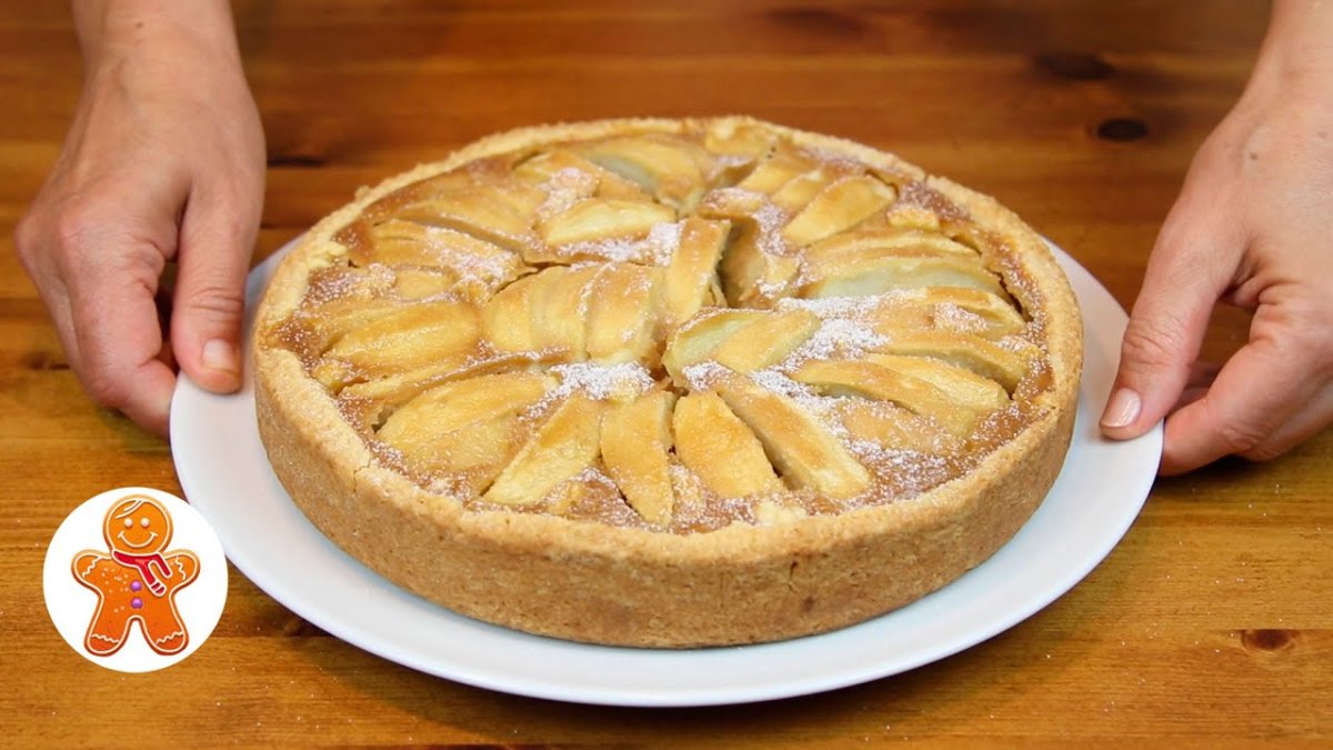Applecake #cakedecoration Apple Walnut Caramel Cake