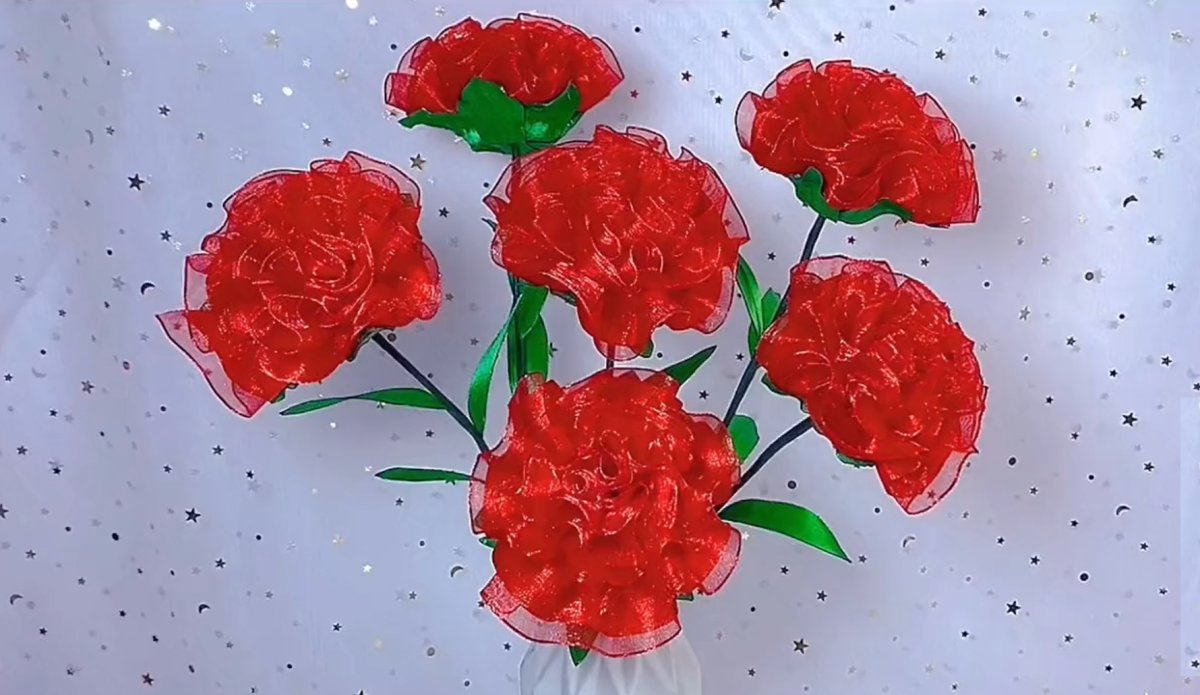 Макет объемной гвоздики