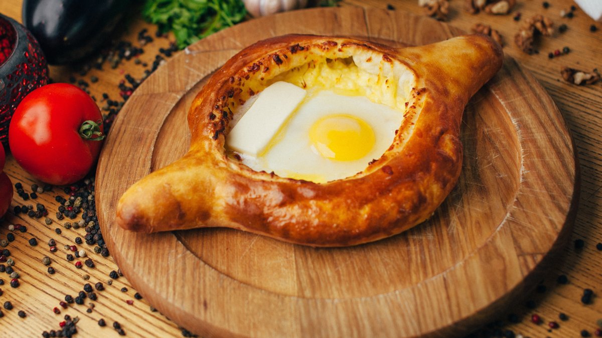 Грузинская кухня Аджарские хачапури