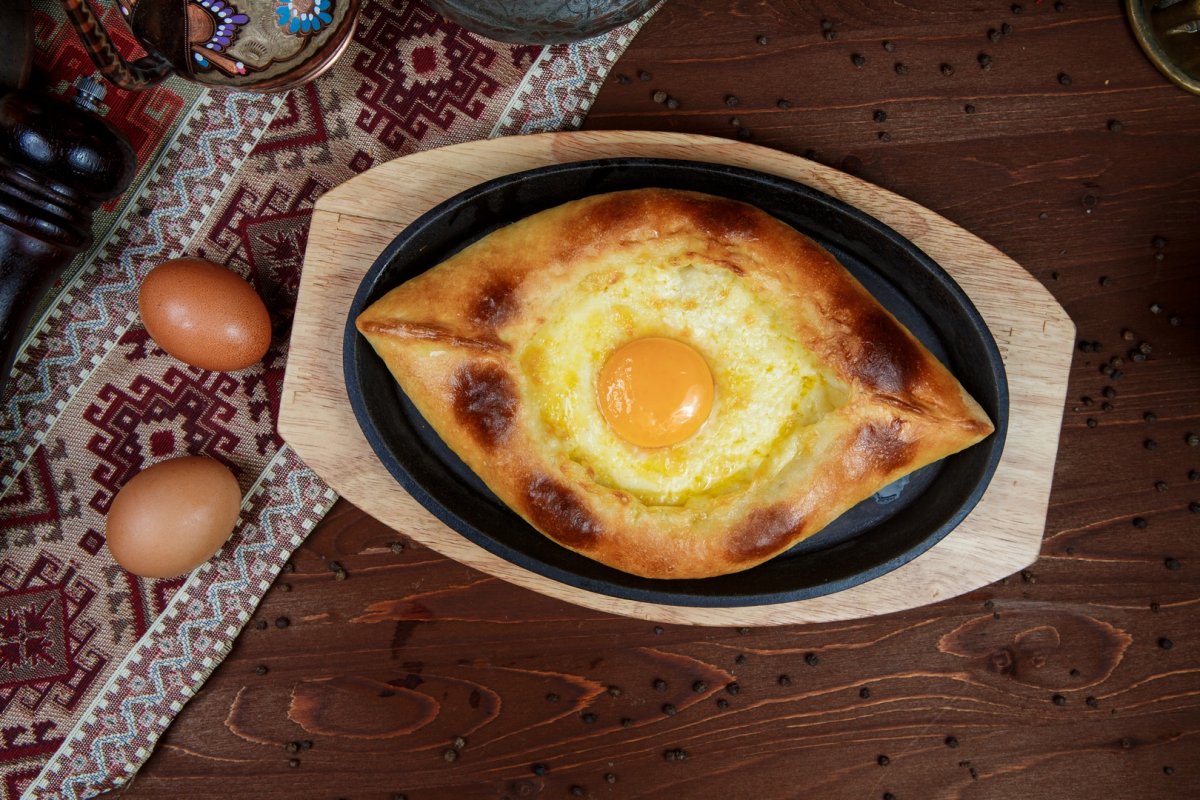 Хачапури по-аджарски