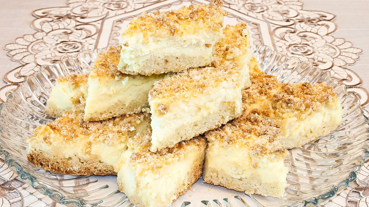 Пирог творожный с крошкой