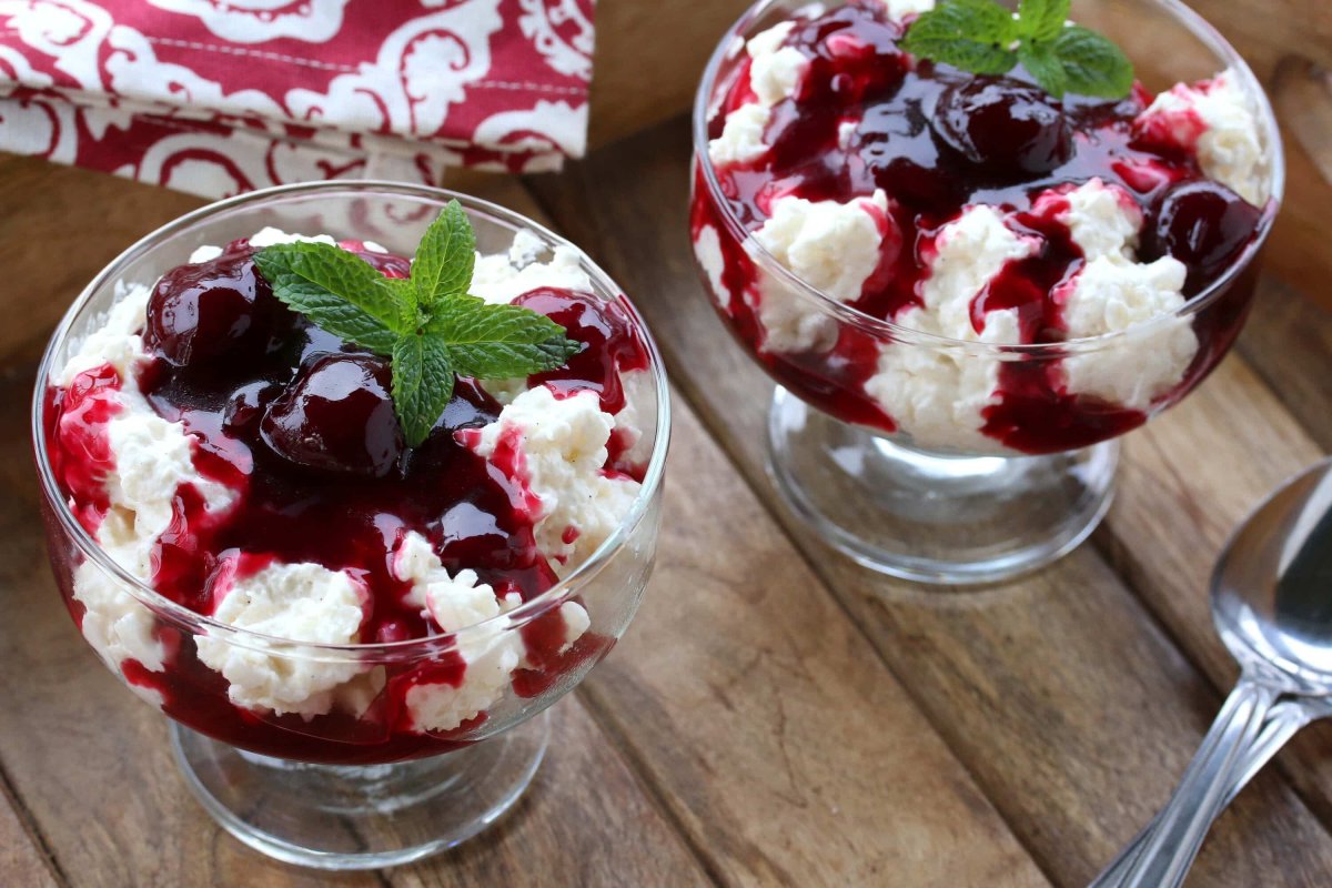 Десерт из желе с фруктами