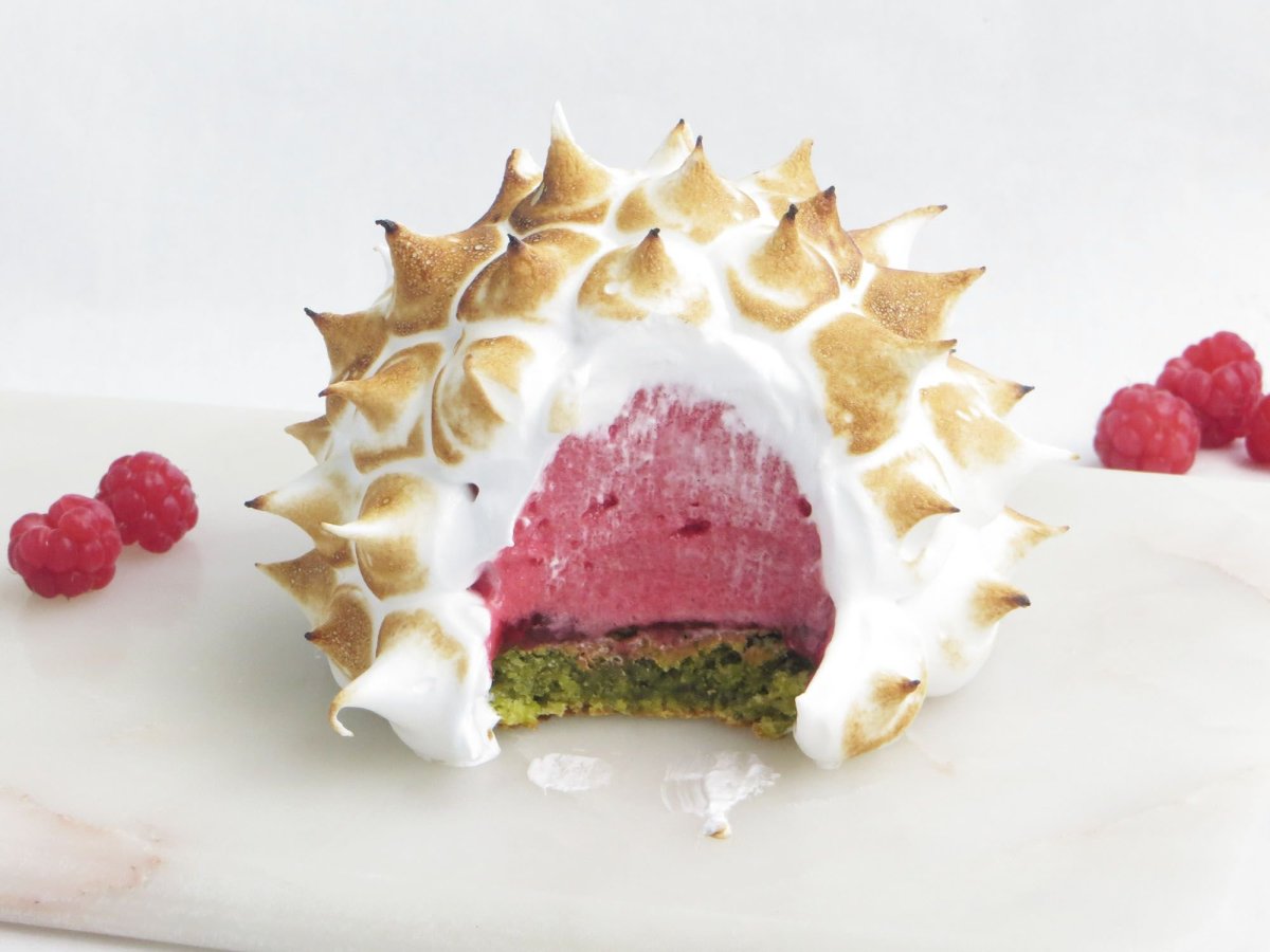 Remy Kitchen Bakery пирог с меренгой