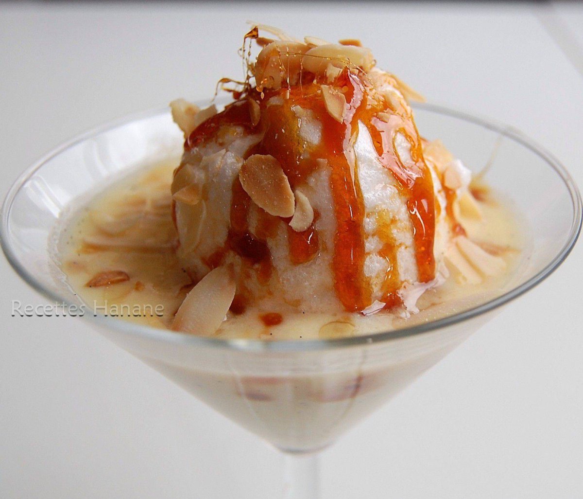 Ile flottante десерт