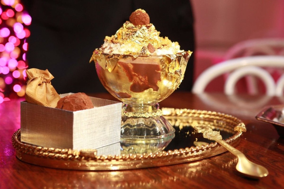 Сандей «Frrrozen Haute Chocolate», $25000