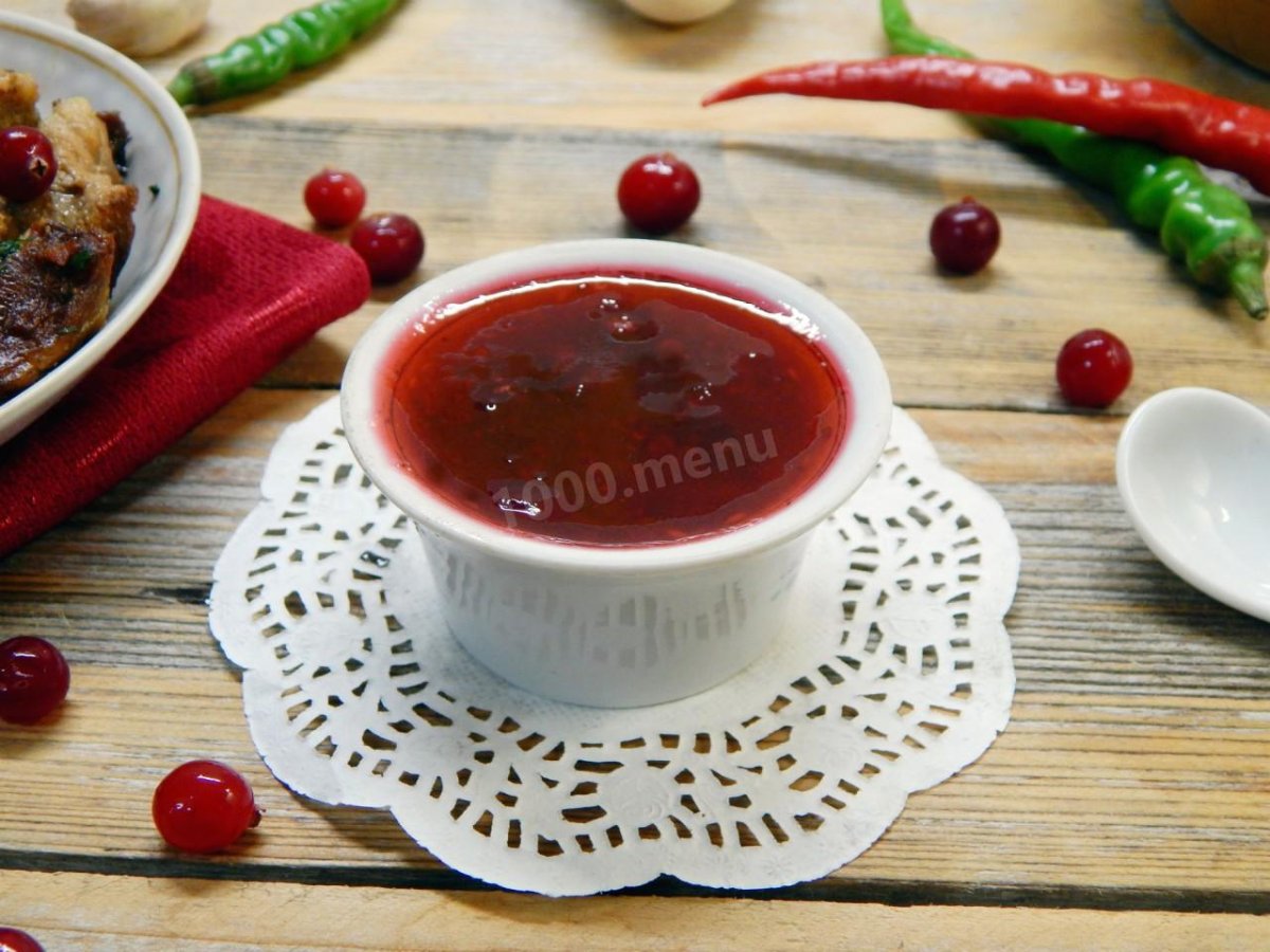 Брусничный соус к мясу