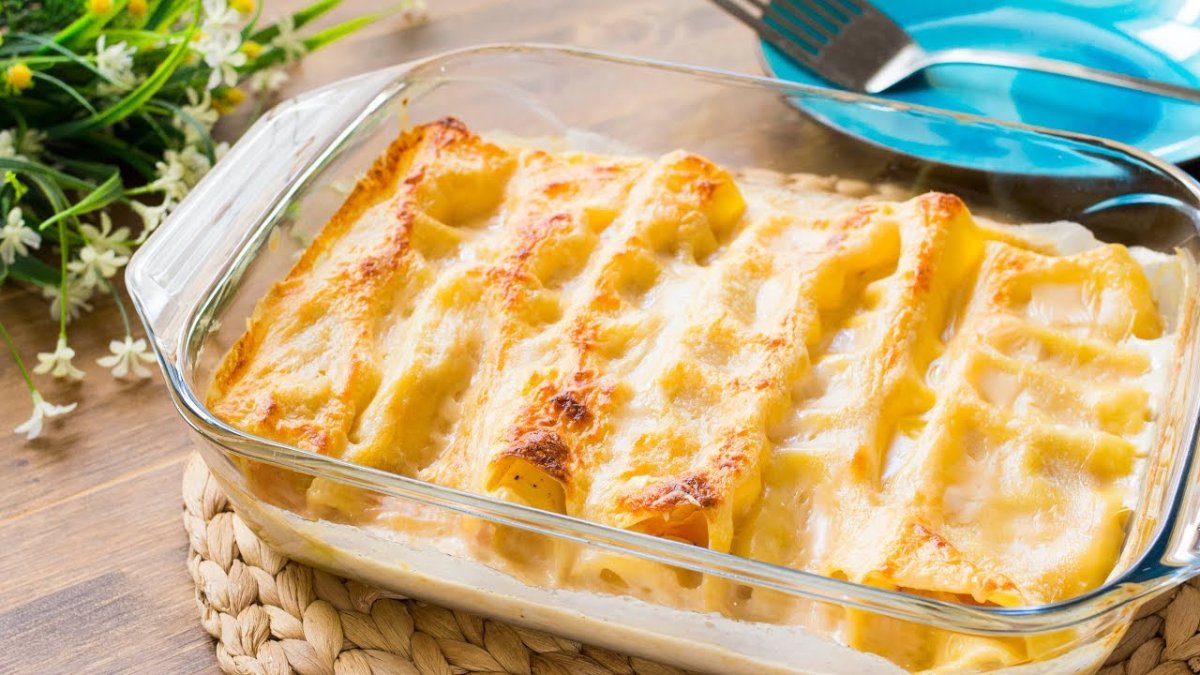 Каннеллони с вишней и творогом