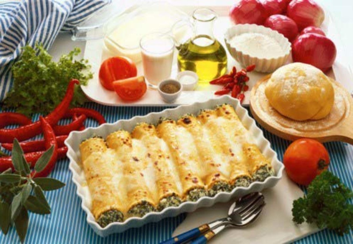 Каннеллони с моцареллой и помидорами