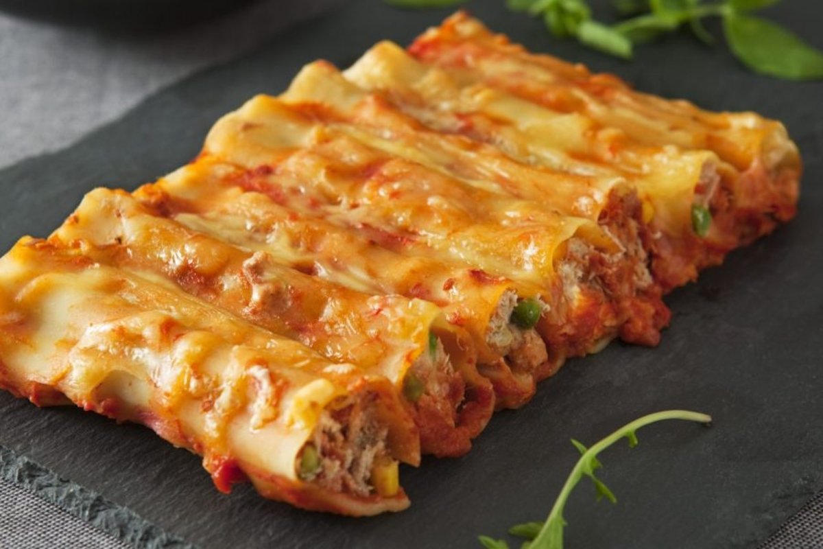 Каннеллони с томатной говядиной