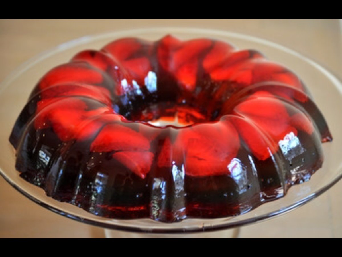 Десерт из желатина и варенья