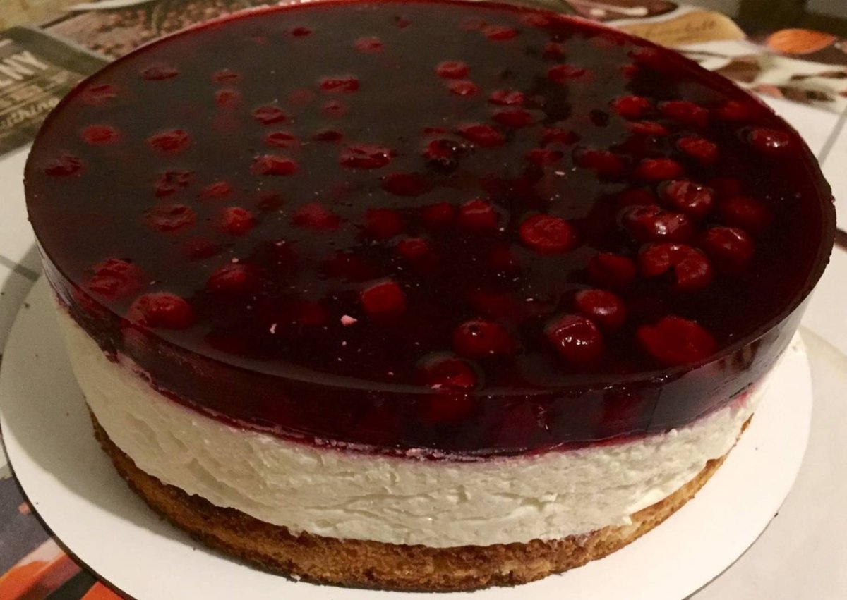 Панчо с персиками и грецкими орехами