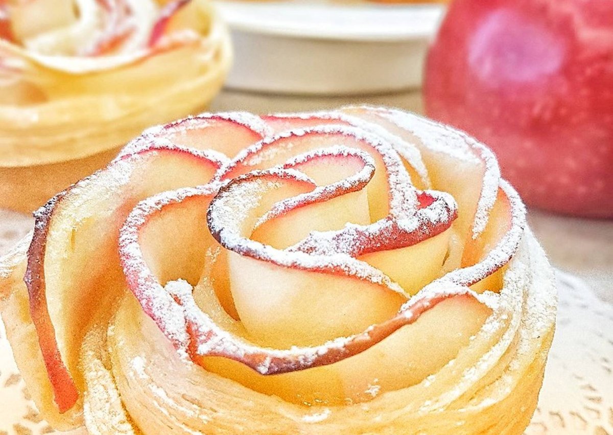 Розочки из яблок