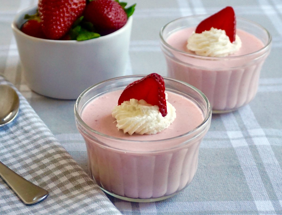 Strawberry panna Cotta