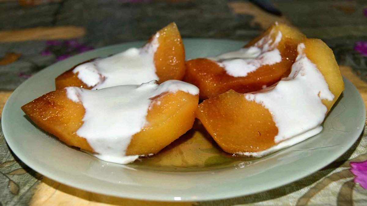 Десерт из айвы по-турецки