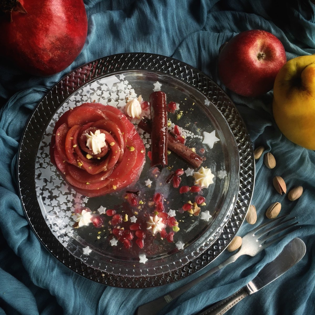 Десерт из айвы