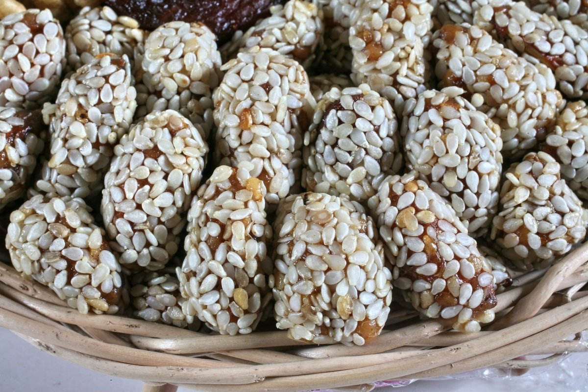 Арахис в кунжуте