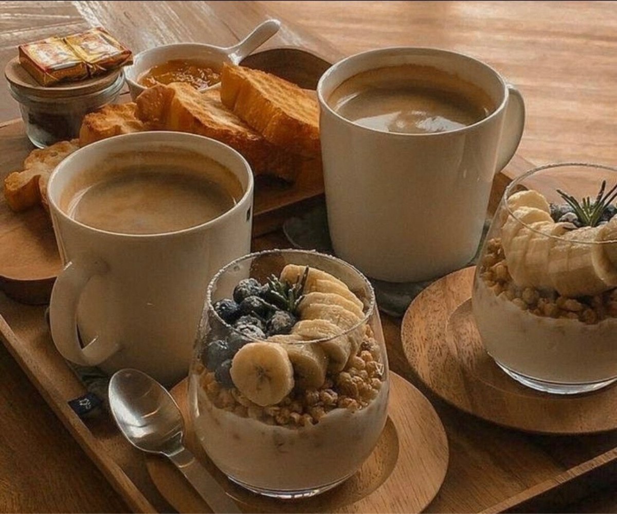 Кофе с пирожными