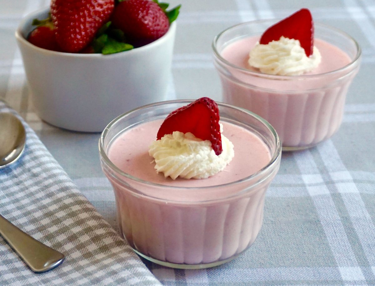 Strawberry panna Cotta