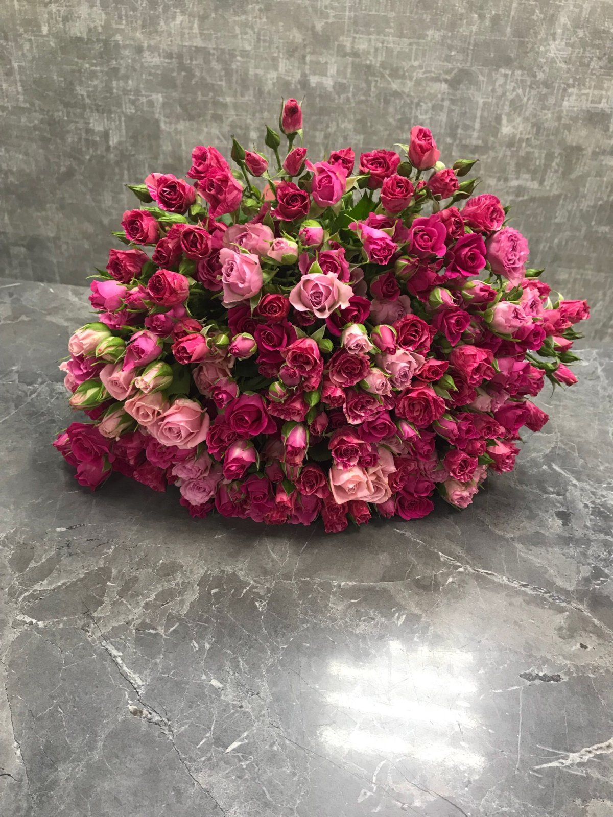 Букет кустовых роз