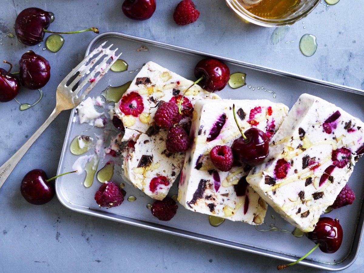 White Chocolate Berry parfait