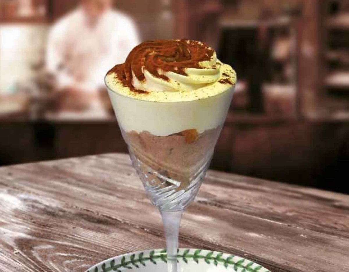 Десерт с зефиром и фруктами