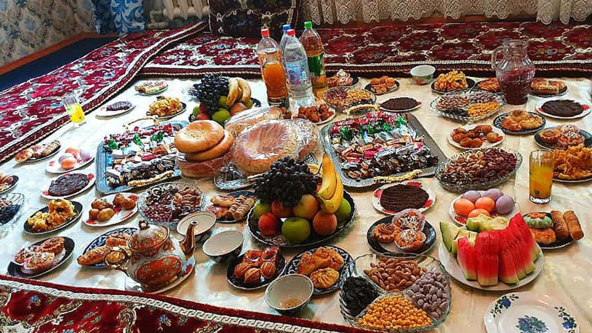 Праздничные дастарханы Таджикистана