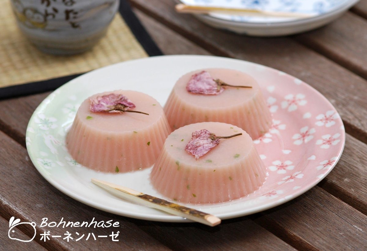 Аниме Десерты с клубникой