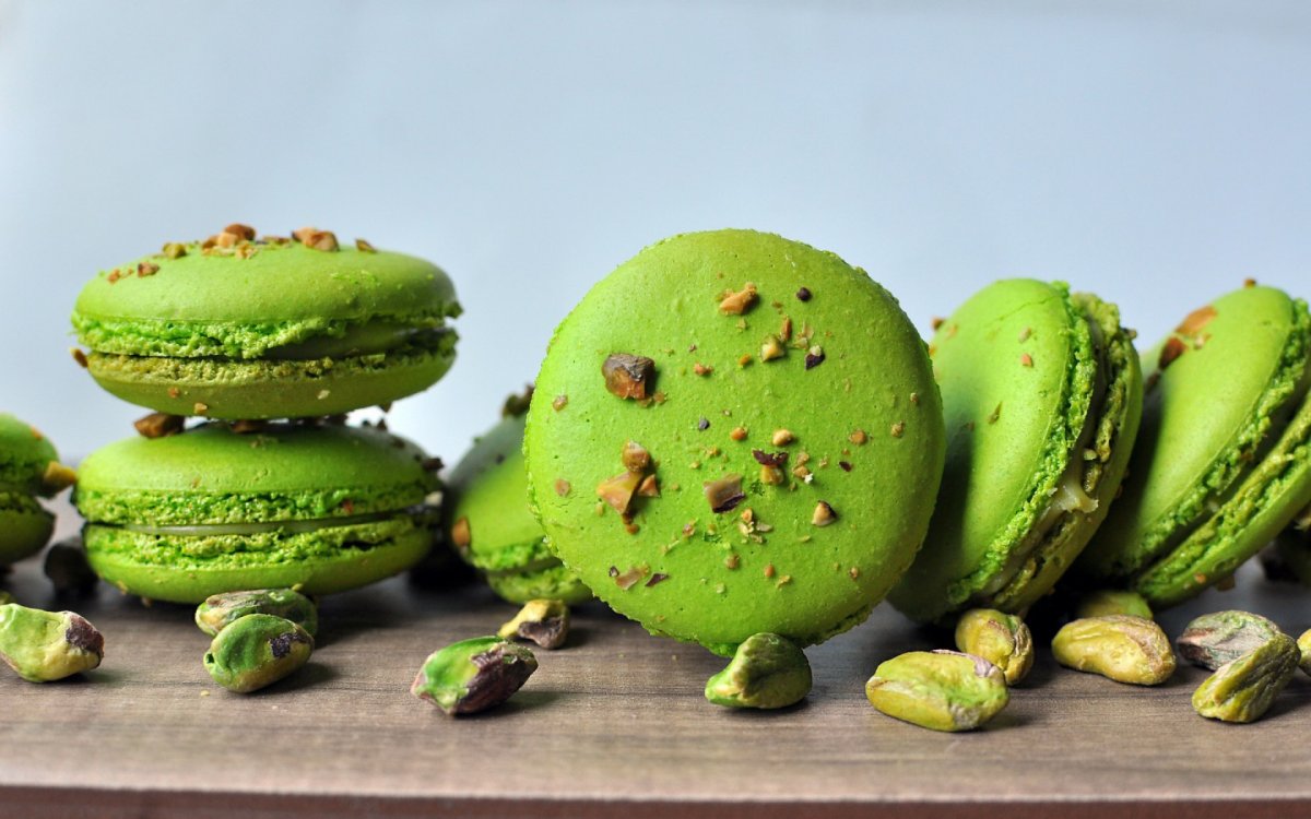 Фисташковые макаронс