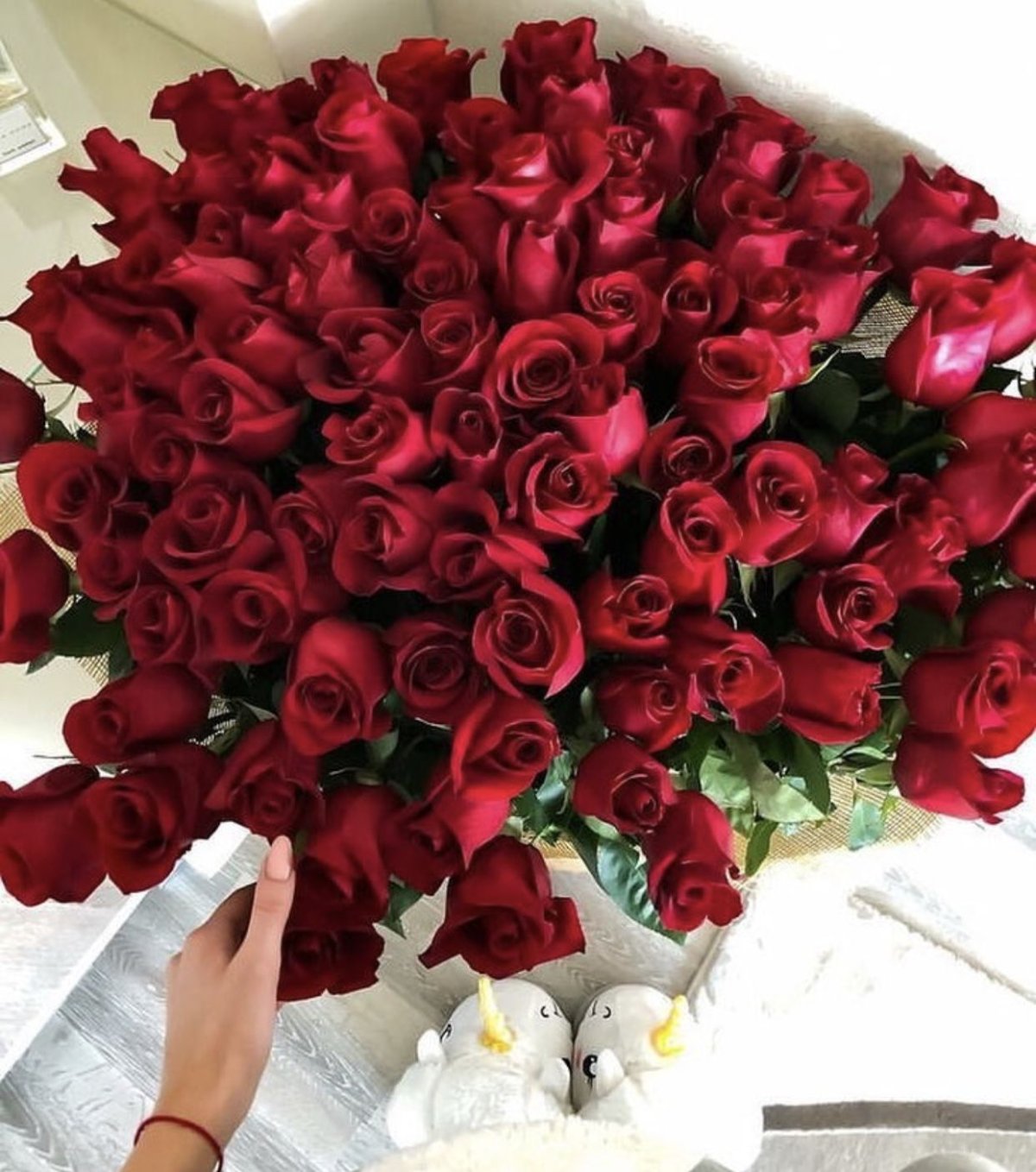 Красивый букет роз для женщины