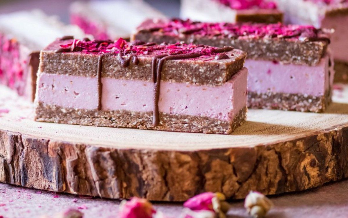 Raw Bali Cakes