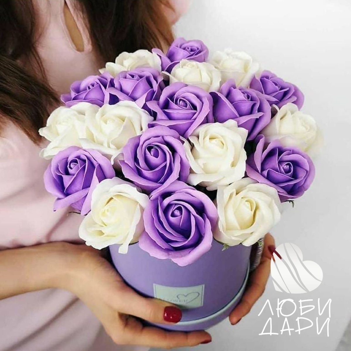 Композиция из мыльных цветов