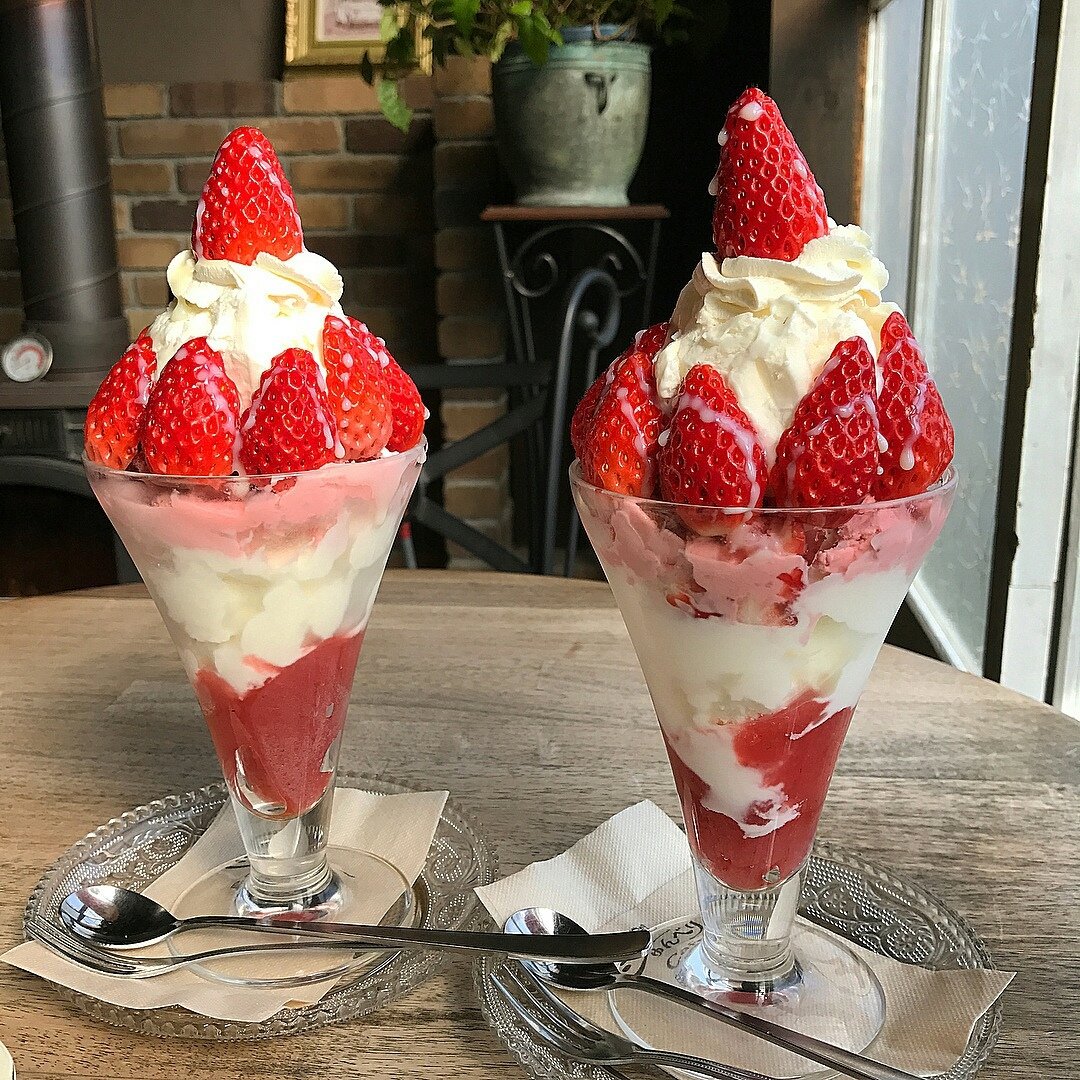 Strawberry Sundae