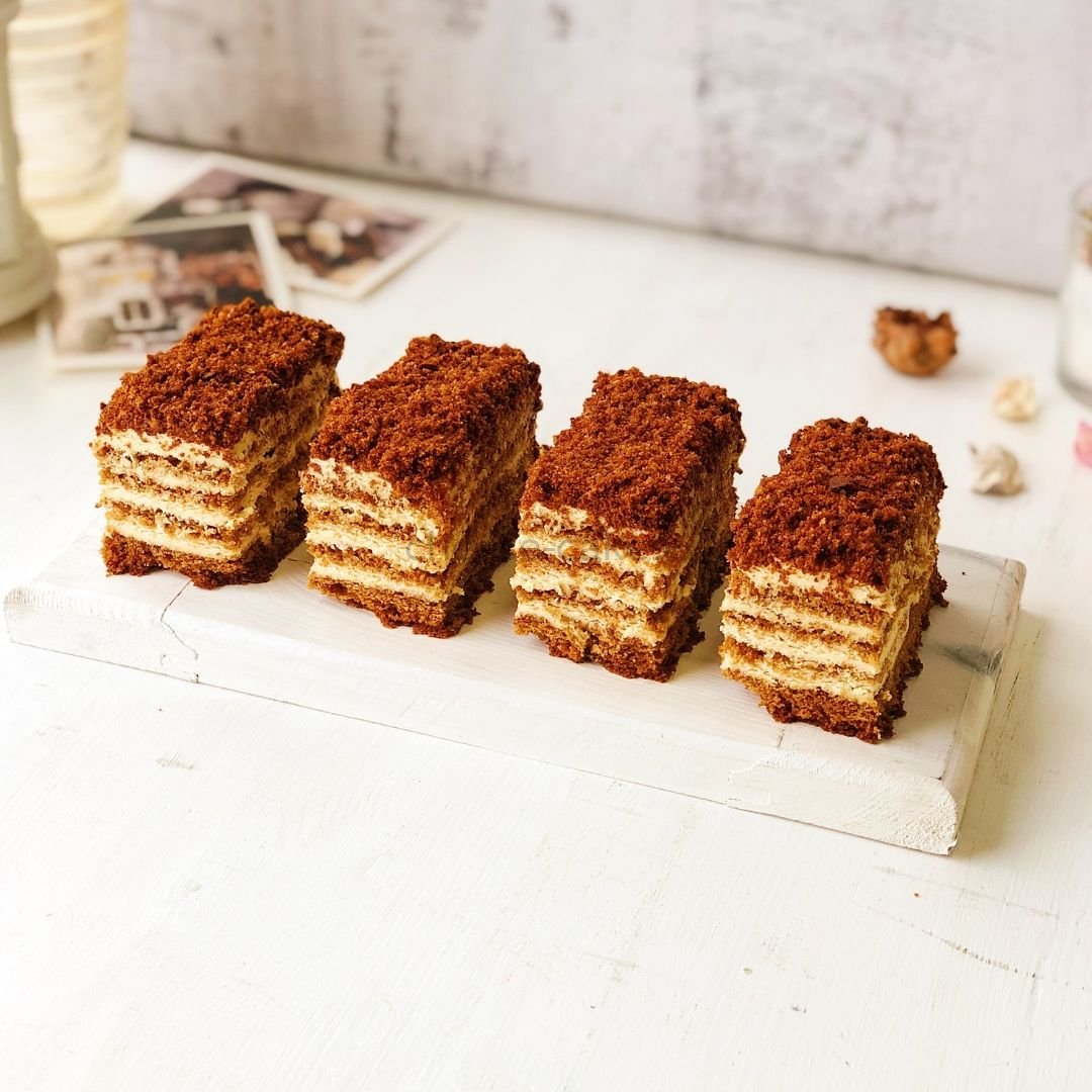 Baker House медовик