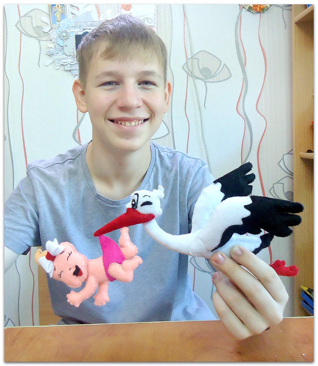 Аист из фетра