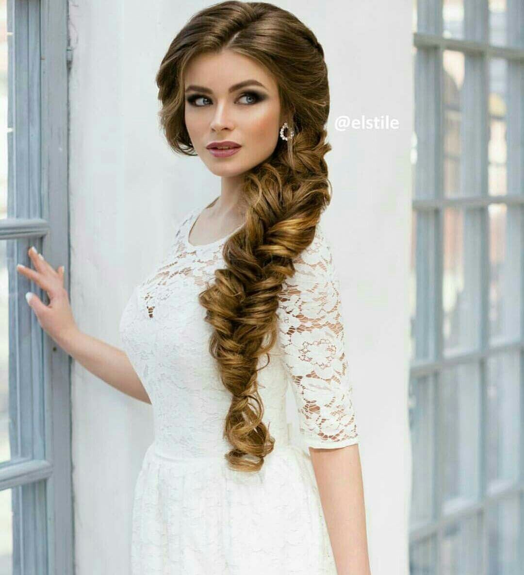 Греческая коса набок