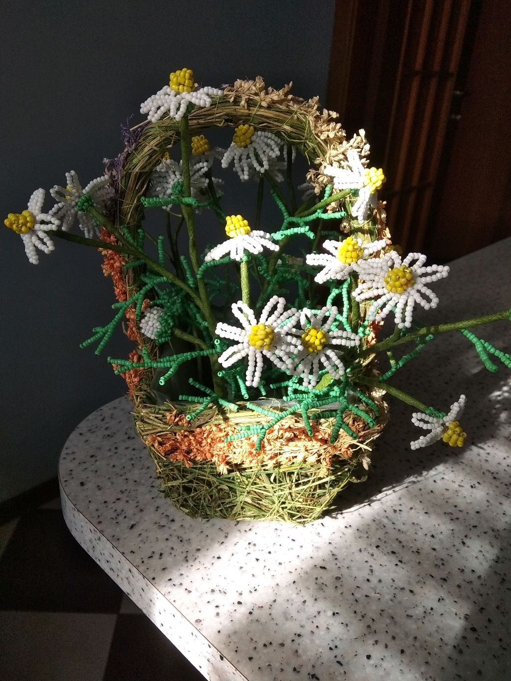 Флористические композиции с ромашками