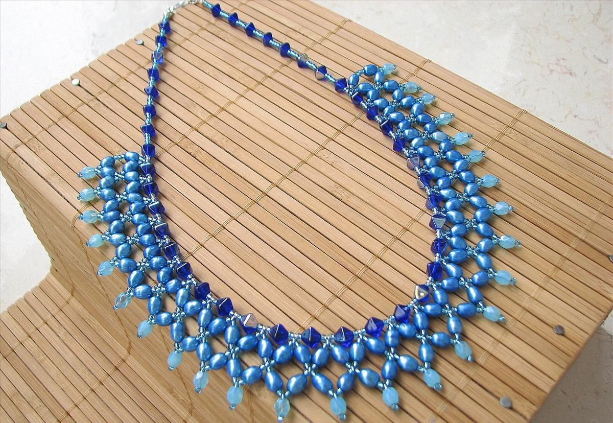 Украшения из бисера бусы